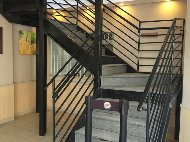 Burger King – Loja Giovanni Gronchi 2 – pavimento superior – foto 8